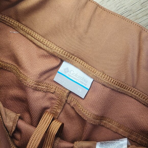 Columbia Slim Pull-On Outdoor Pants – New With Tags – XS - Picture 3 of 4